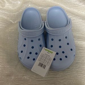 light blue crocs NWT size 7m 9w